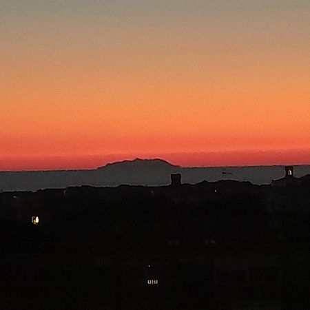L' Essenziale Appartement Livorno Buitenkant foto