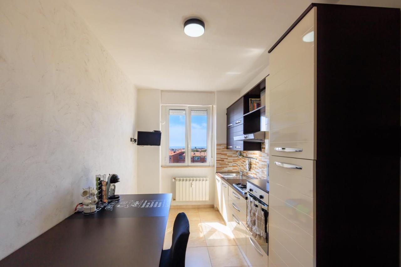 L' Essenziale Appartement Livorno Buitenkant foto