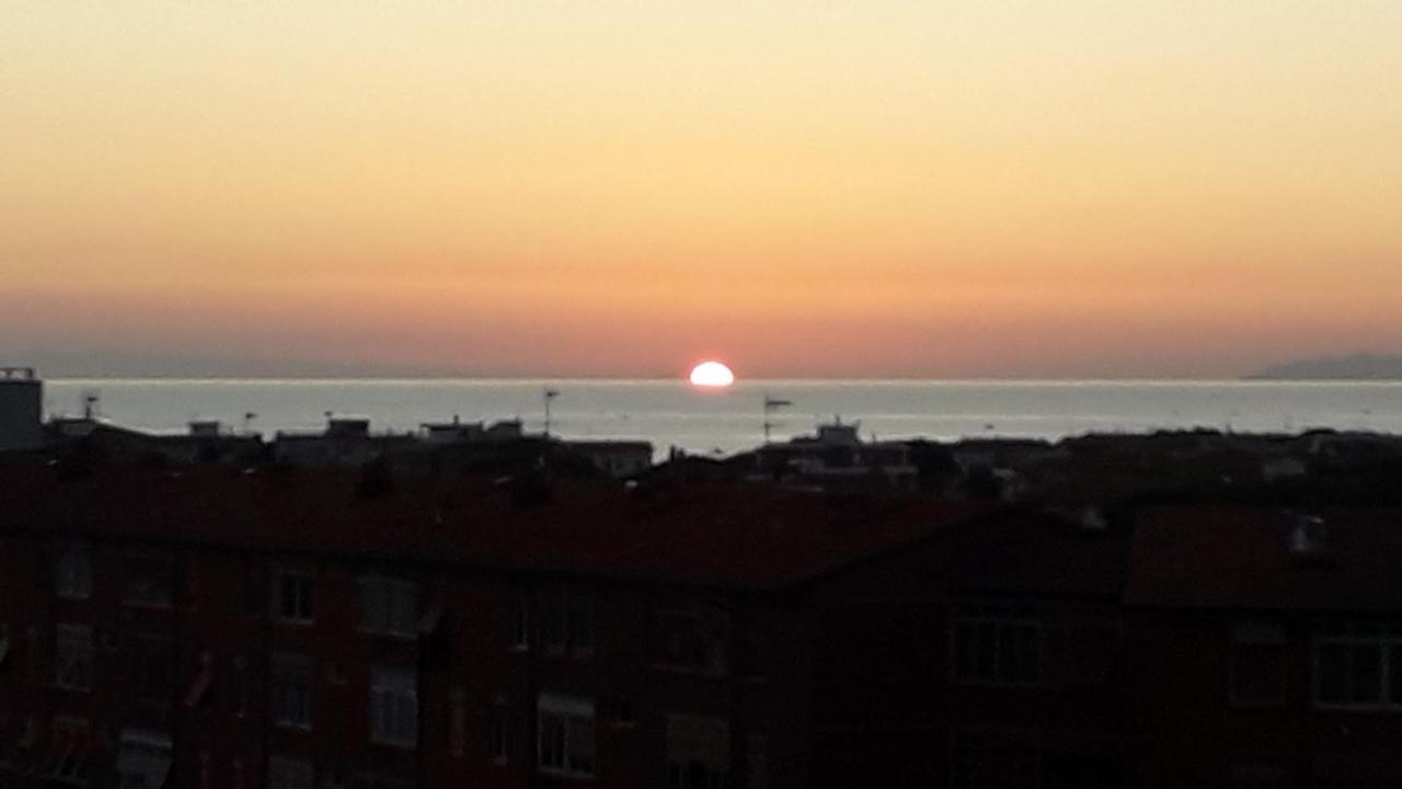 L' Essenziale Appartement Livorno Buitenkant foto