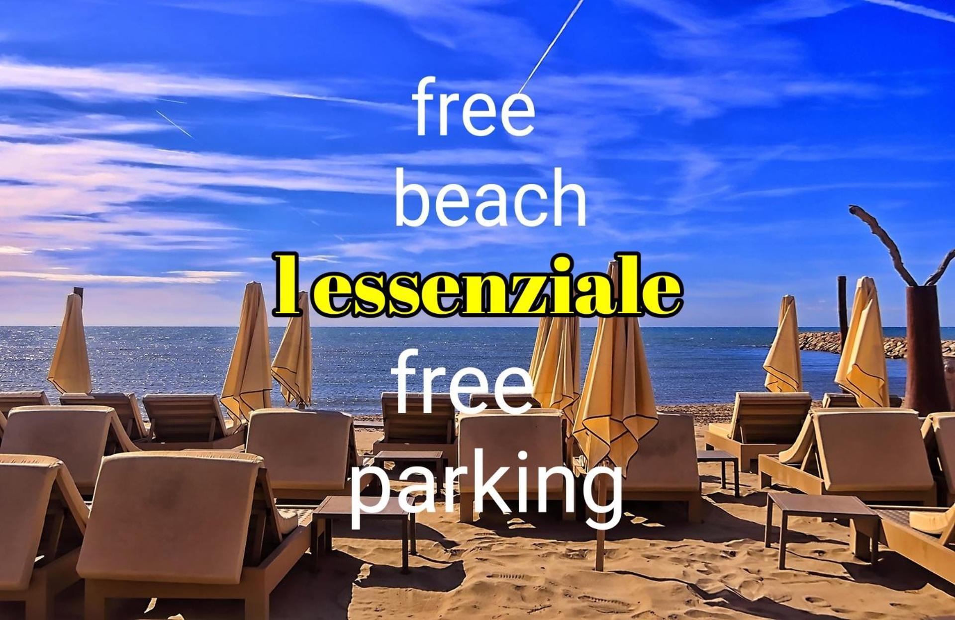 L' Essenziale Appartement Livorno Buitenkant foto